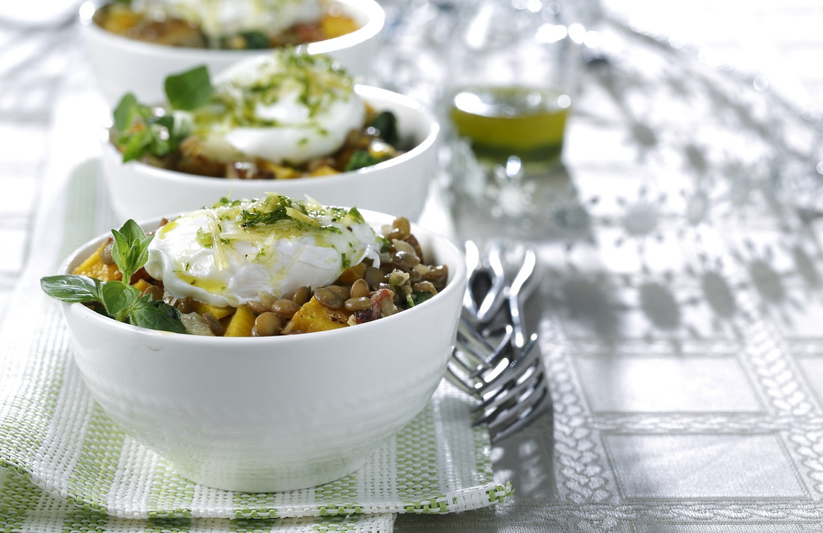 Bacon, Squash & Lentil Breakfast Bowl