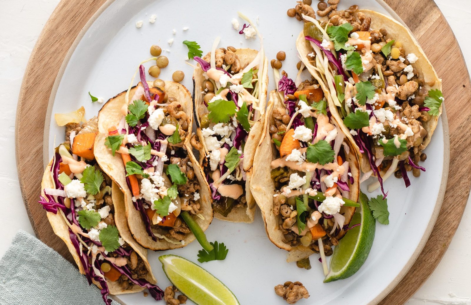 Spotlight on the Hottest Food Trends for 2022